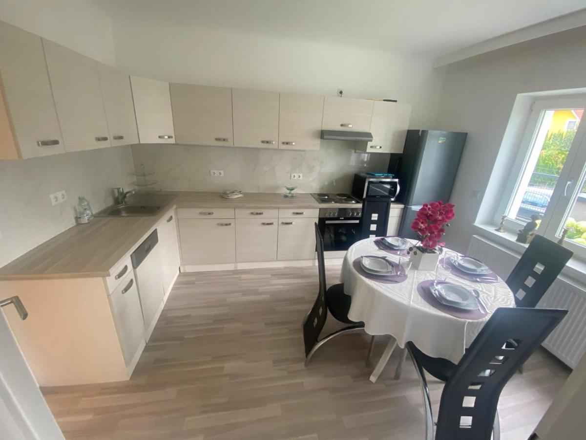 Einfamillienhaus Apartman Rustenfeld Kültér fotó