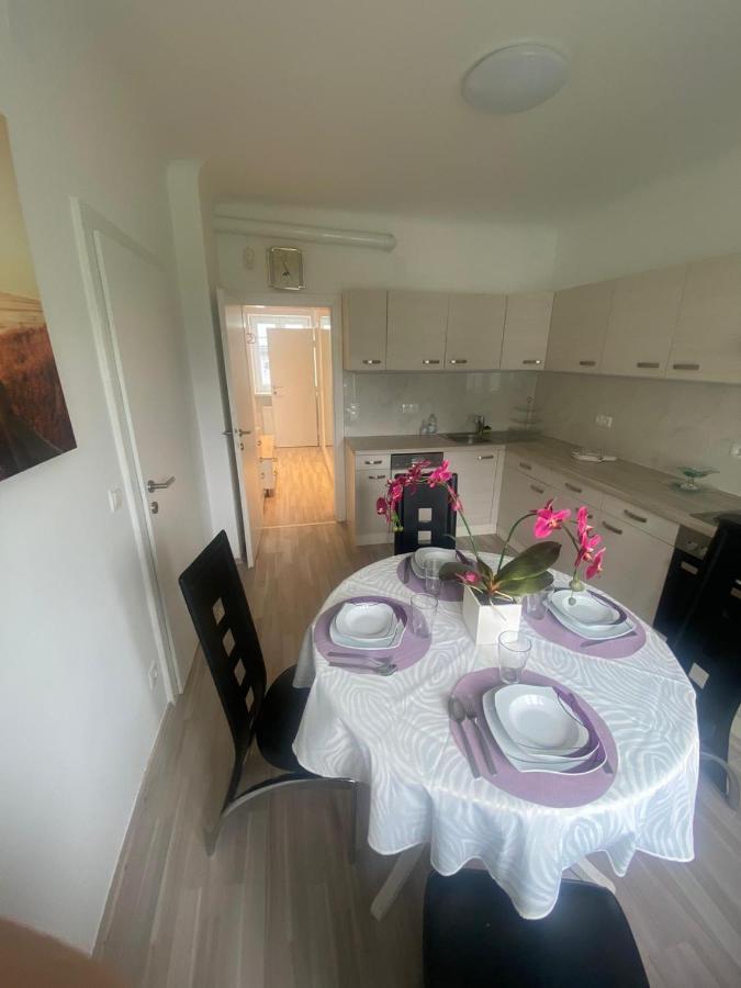 Einfamillienhaus Apartman Rustenfeld Kültér fotó